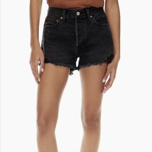 Aritzia Denim Forum ex-boyfriend shorts, size 26